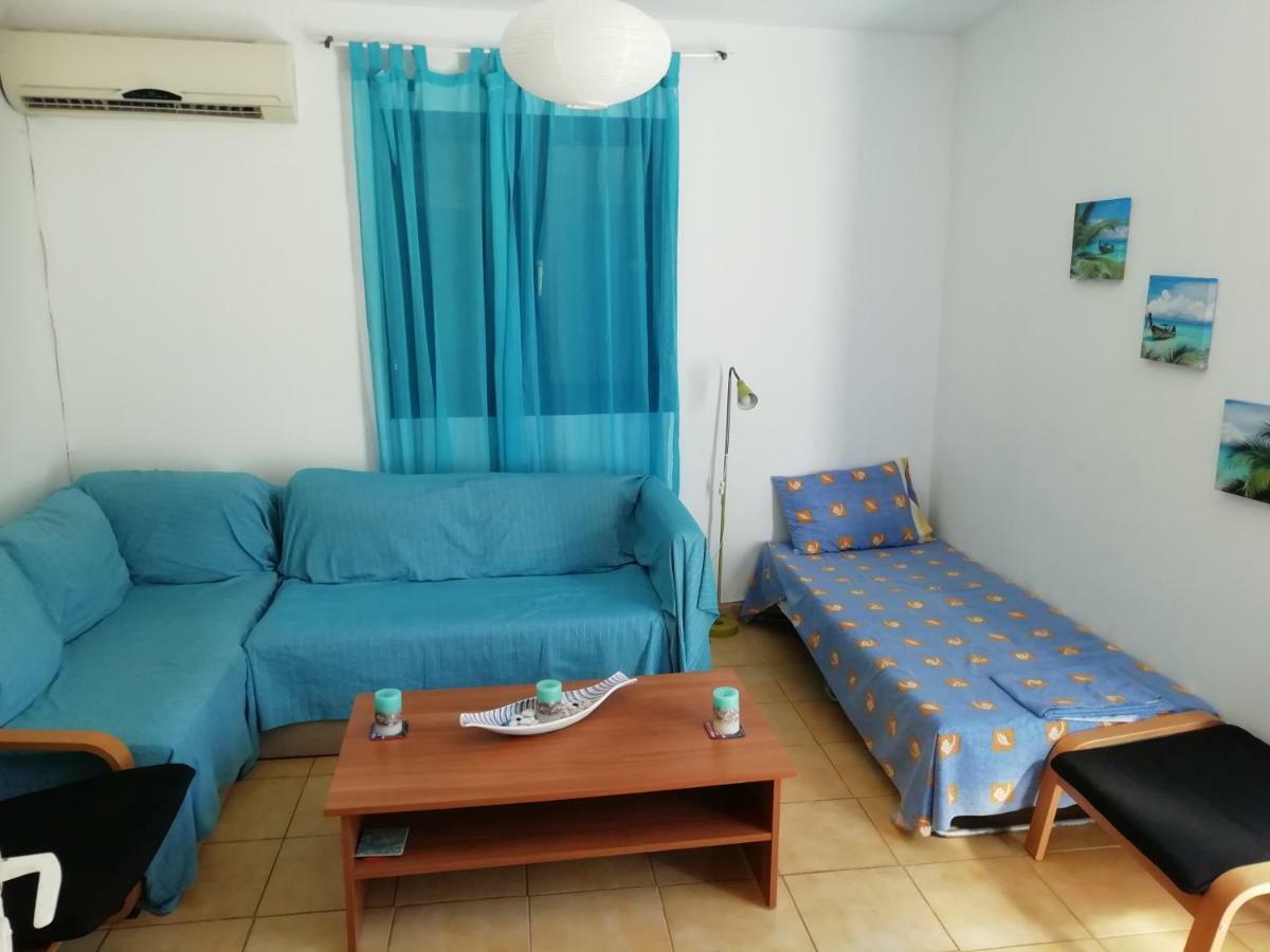 Airport View House Apartment Artemida  Exterior photo