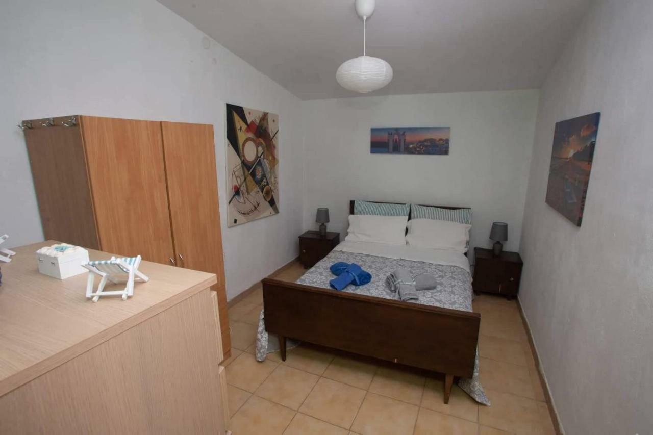 Airport View House Apartment Artemida  Exterior photo